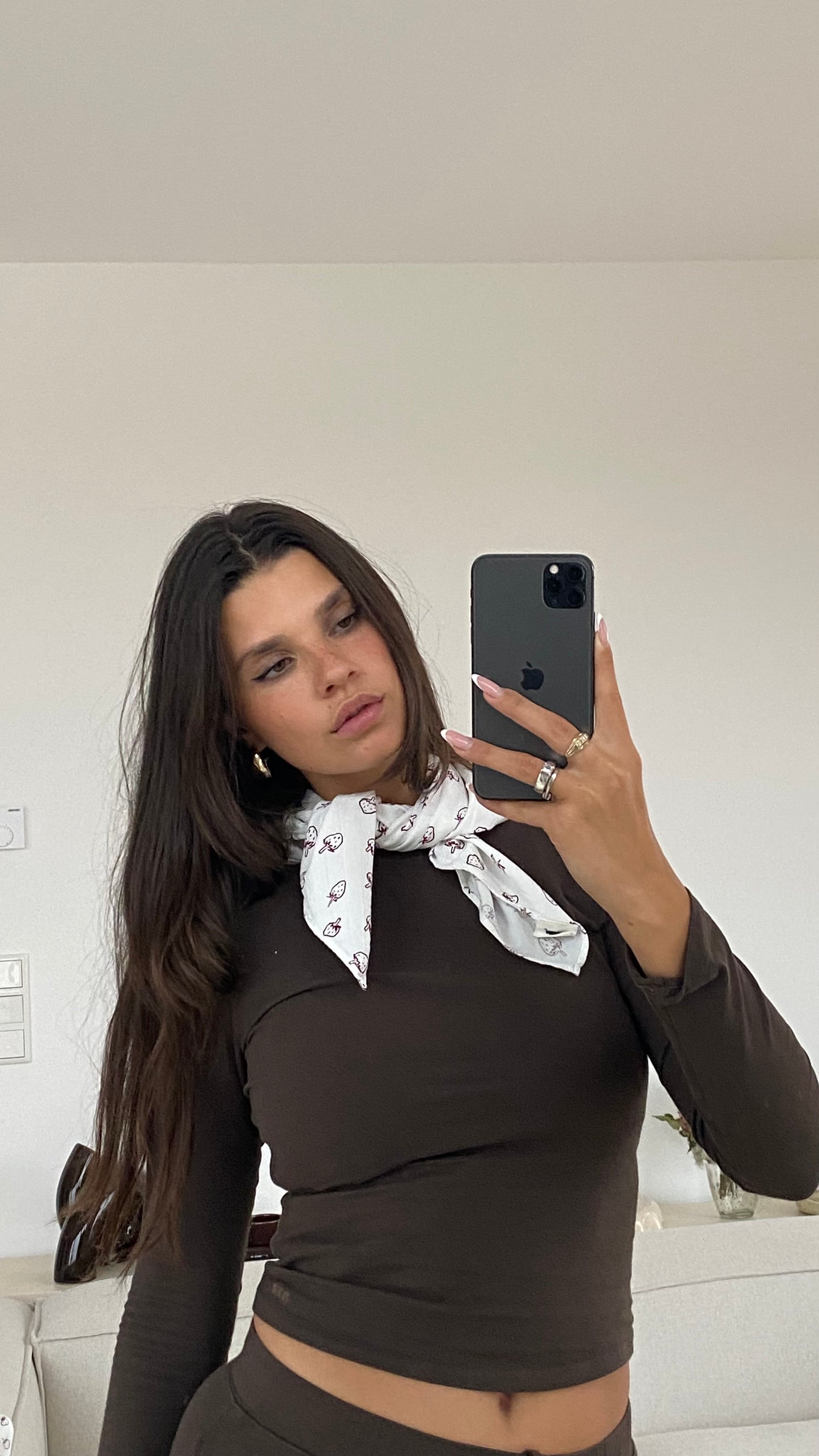 ruby scarf