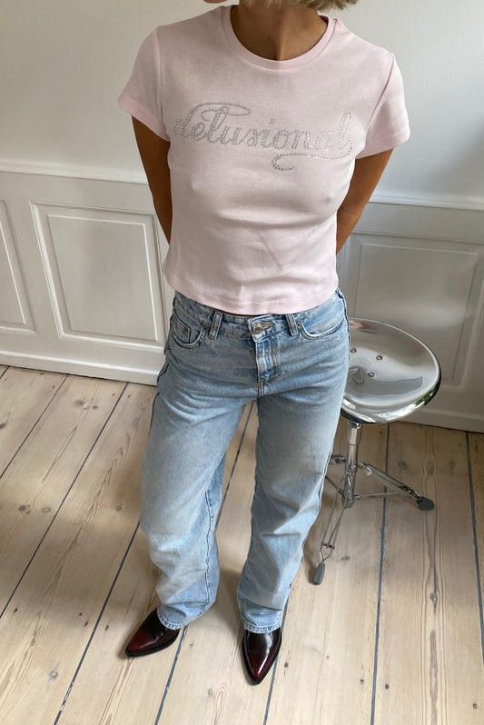 all day tee delusional