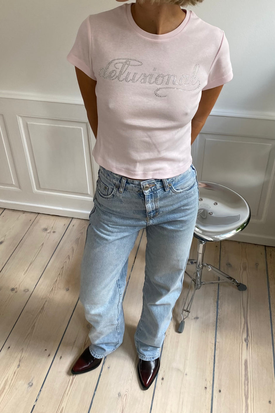 all day tee delusional