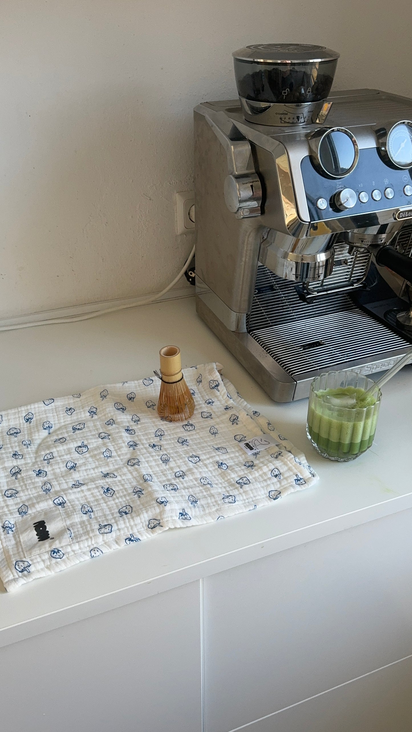 harper kitchen towel berries