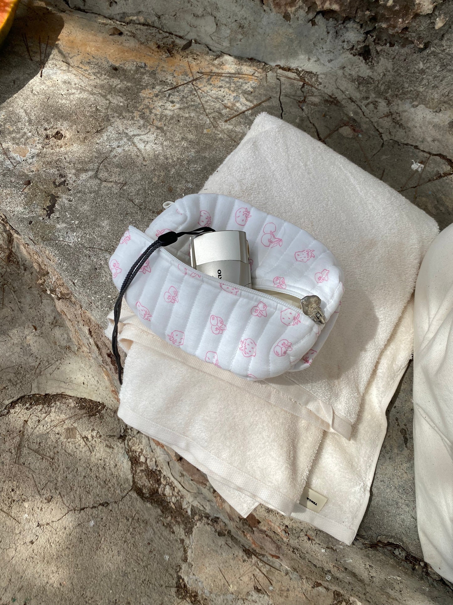 cosmetic bag fruits