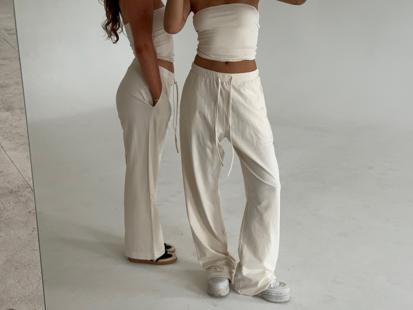 Stella - 168 cm - M & M/regular & Belina - 172 cm - XS & M/tall