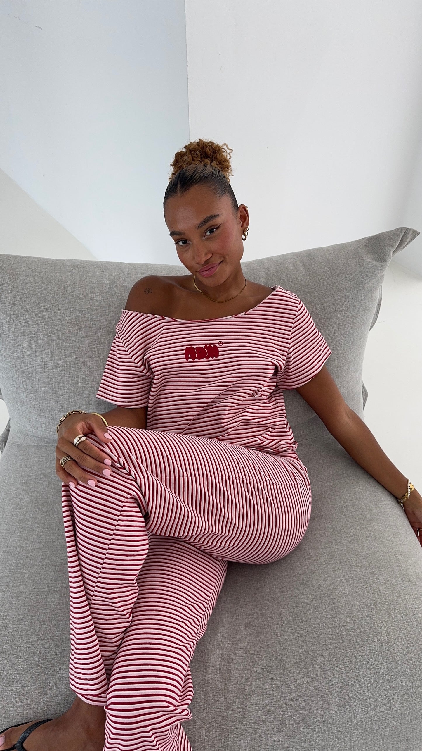 offshoulder tee lucky stripes