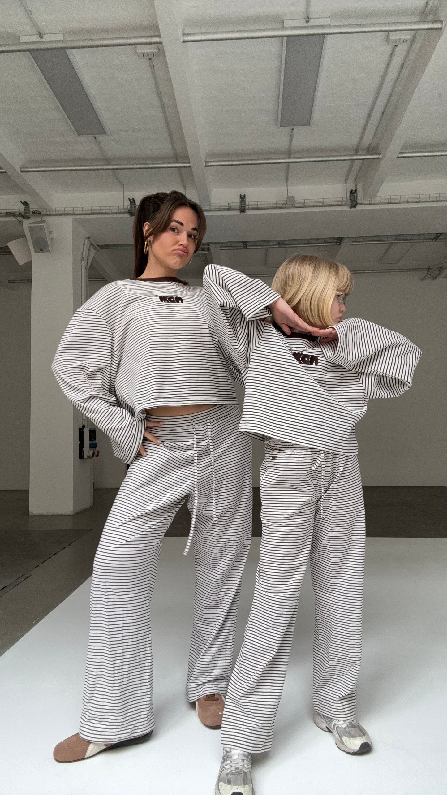 Amelie (9 years) size 142