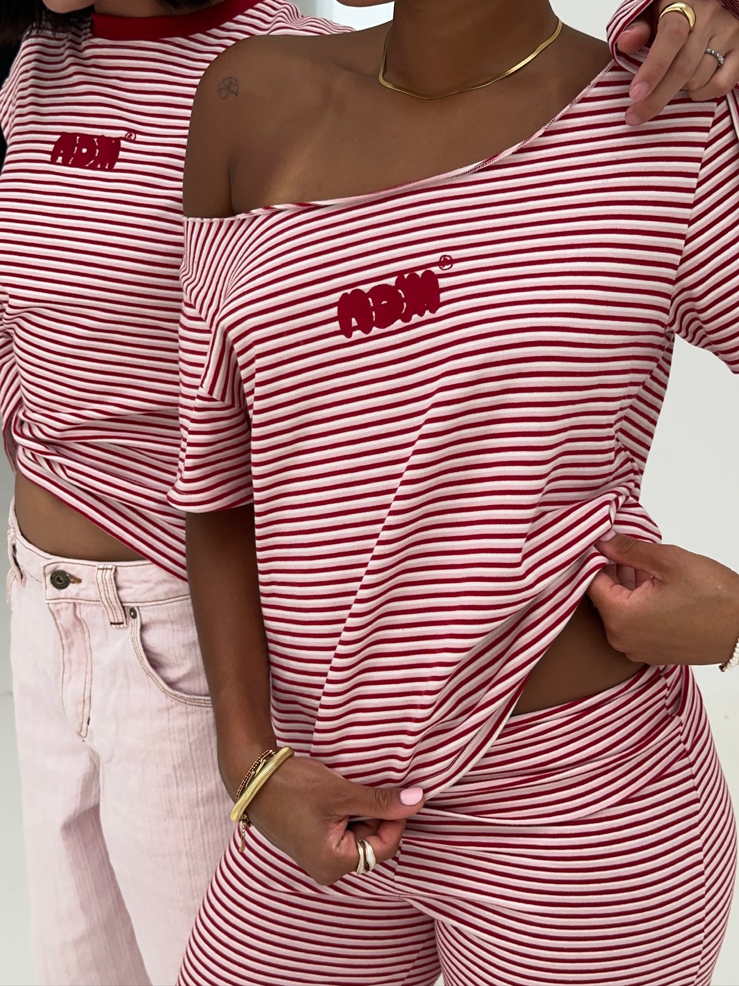 offshoulder tee lucky stripes