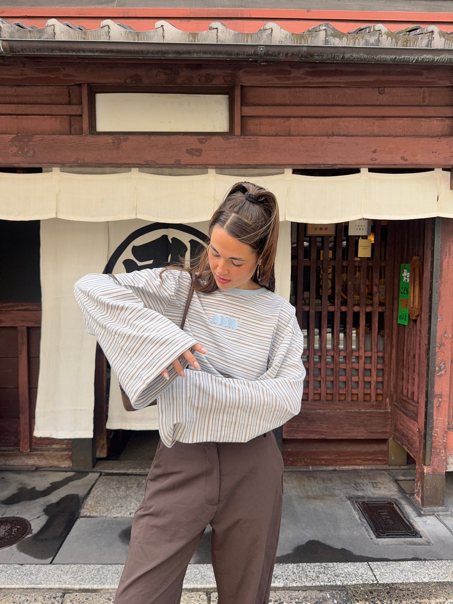 oversized longsleeve cream blue stripes