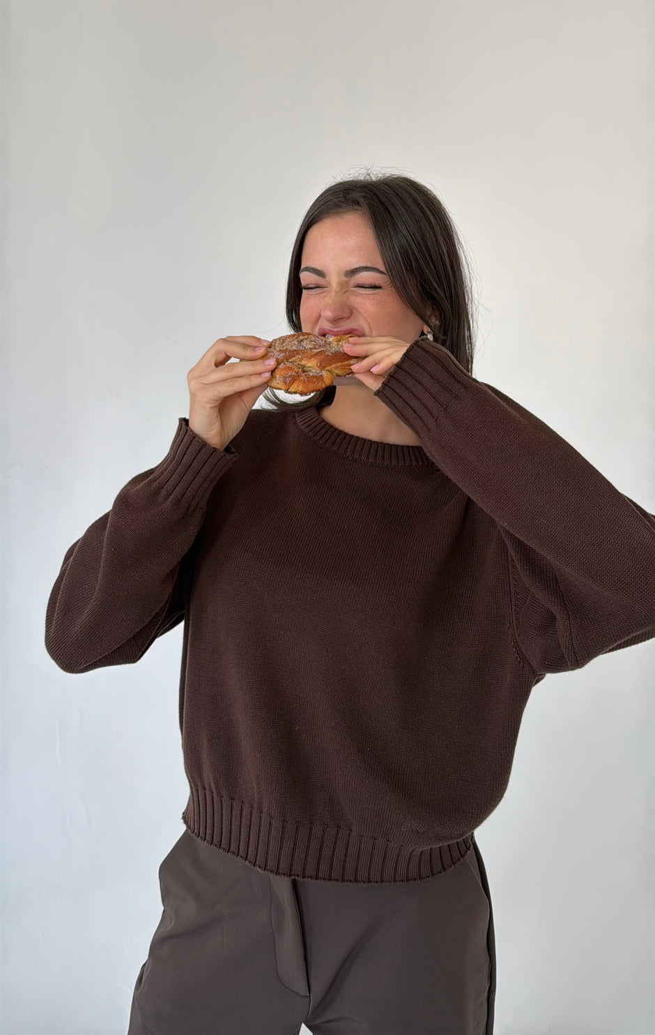all day light knit sweater coffee