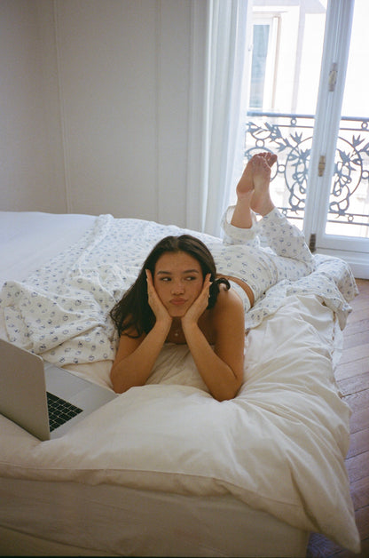 olivia bed cover berries