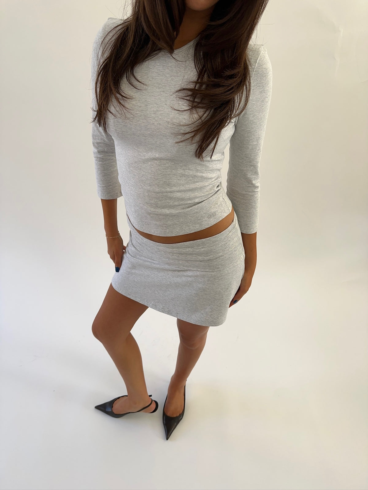 soft mini v neck 3/4 top grey melange