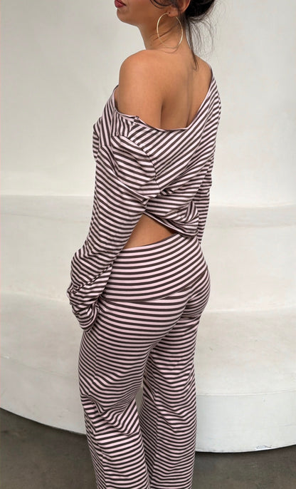 offshoulder longsleeve strawberry chocolate