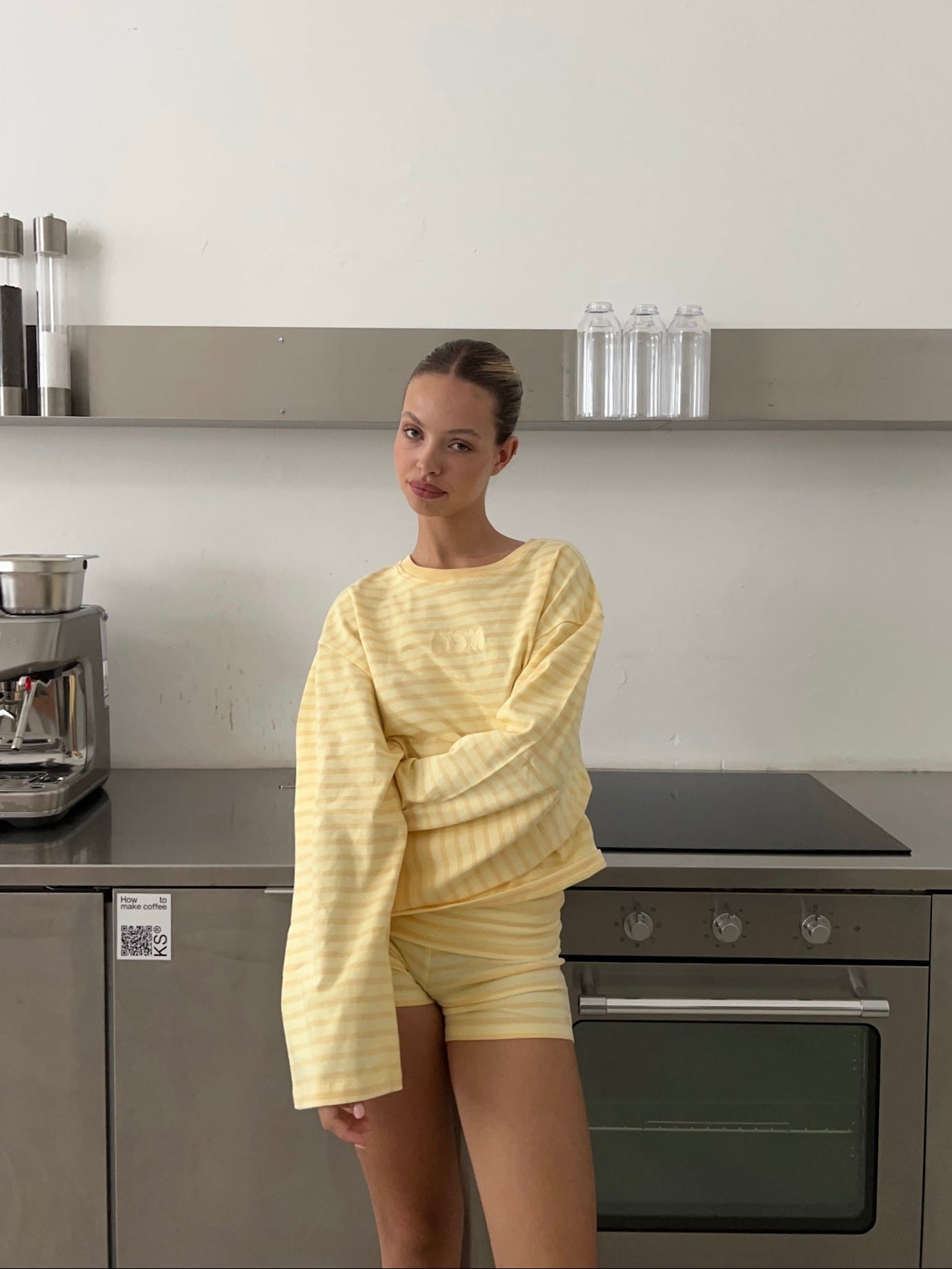 oversized longsleeve shorts set butter yellow stripes