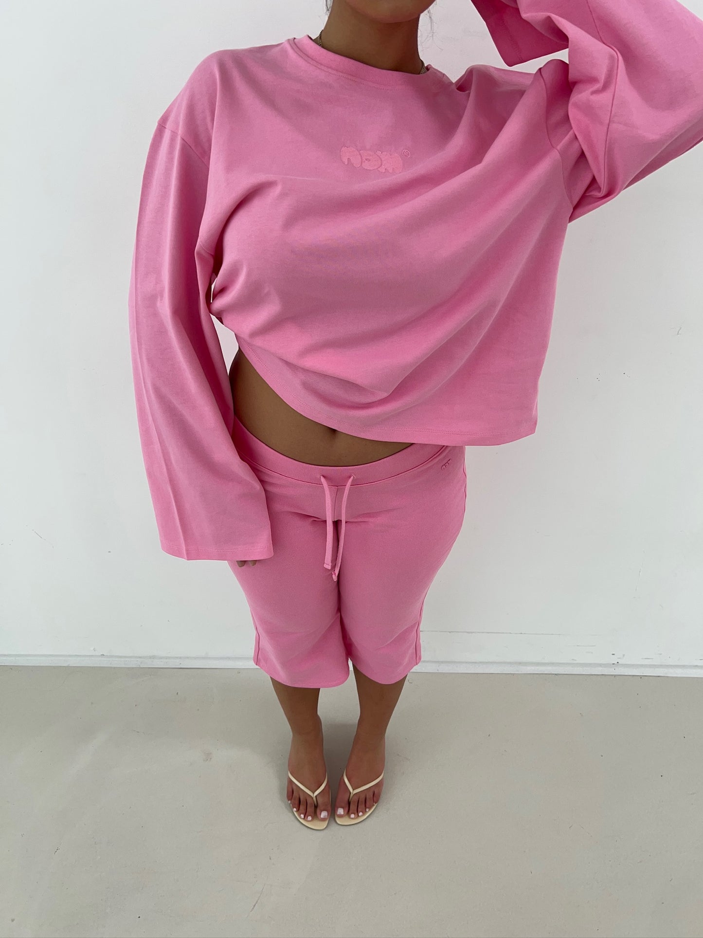 capri sweatpants hot pink