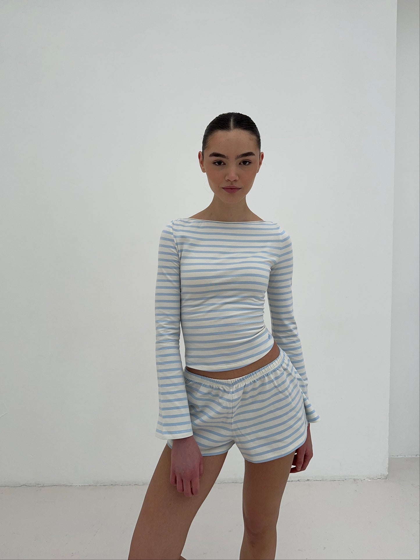 cream blue stripes set