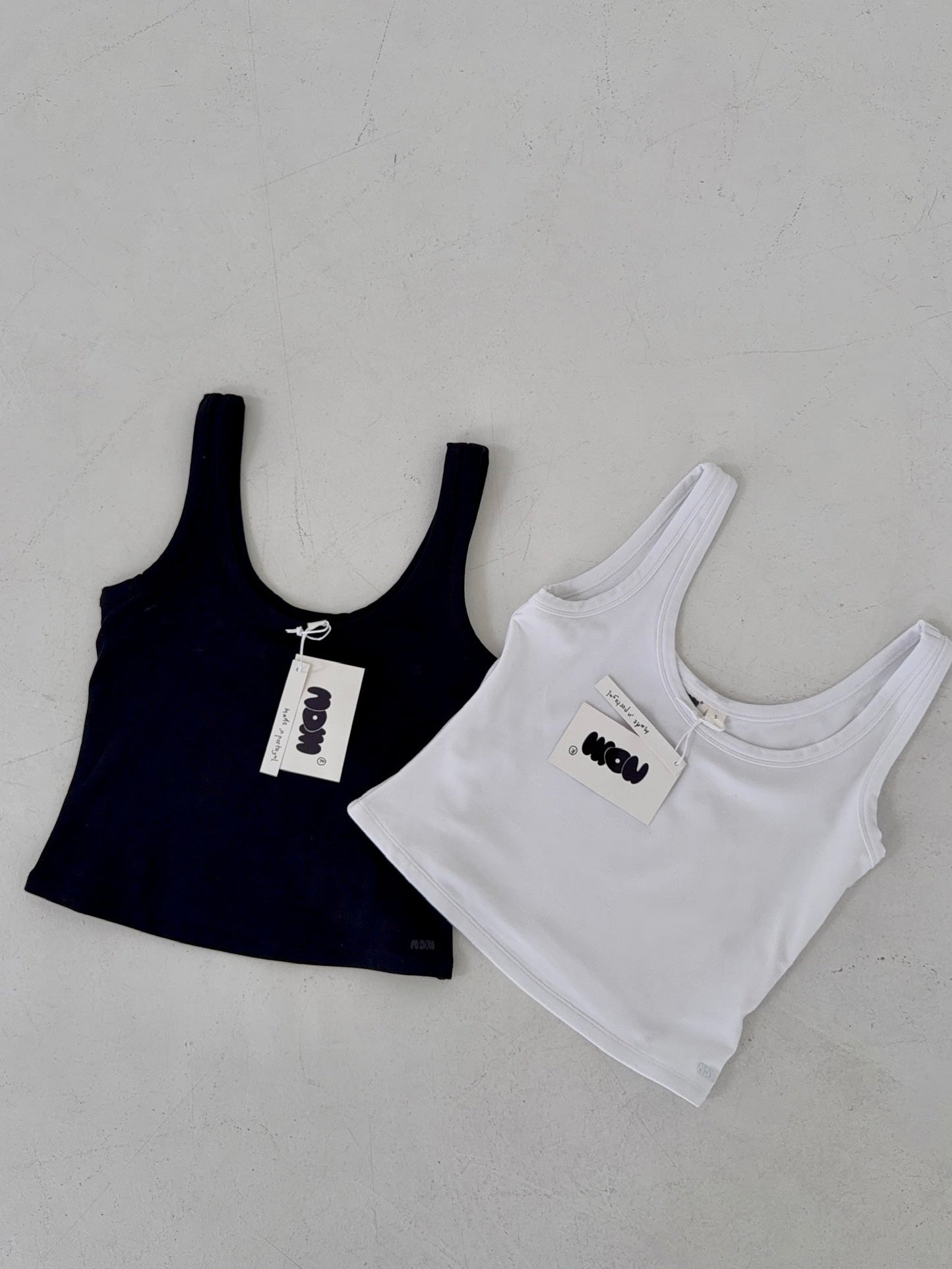 scoop tank duo