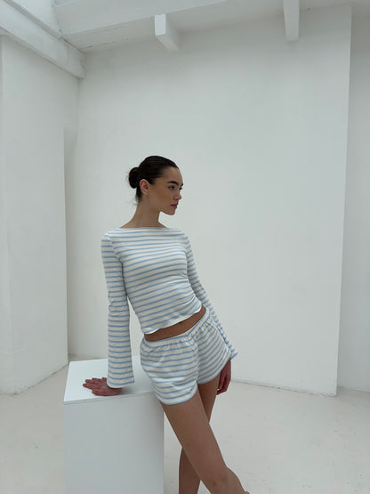 cream blue stripes set