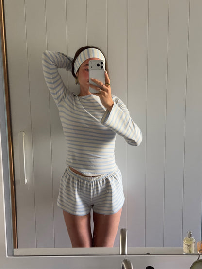 cream blue stripes set