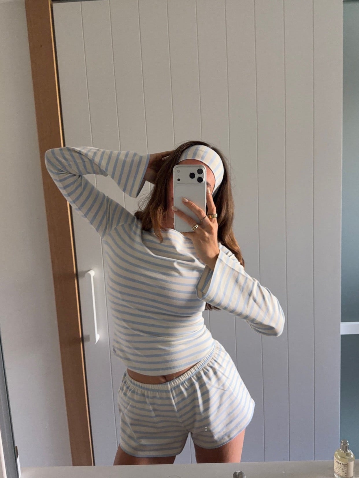 cream blue stripes set