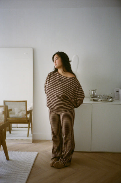wide neck oversized longsleeve brown stripes