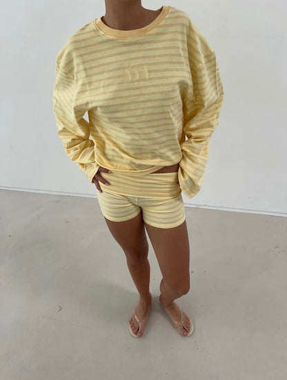 oversized longsleeve shorts set butter yellow stripes