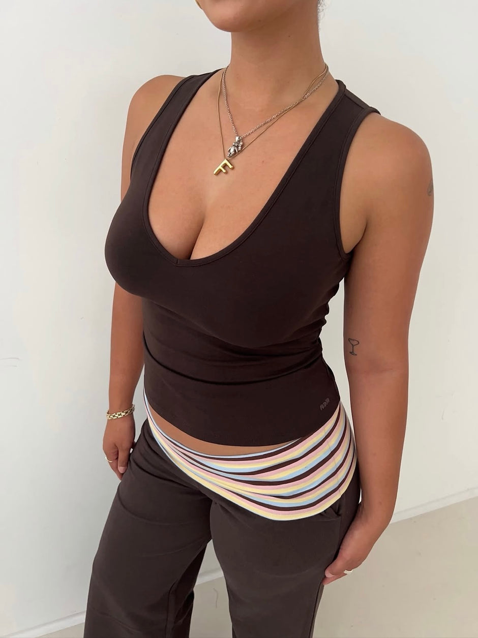 deep v neck tank cocoa