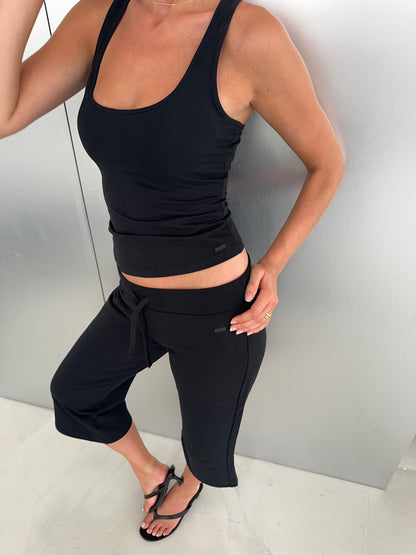 capri sweatpants black