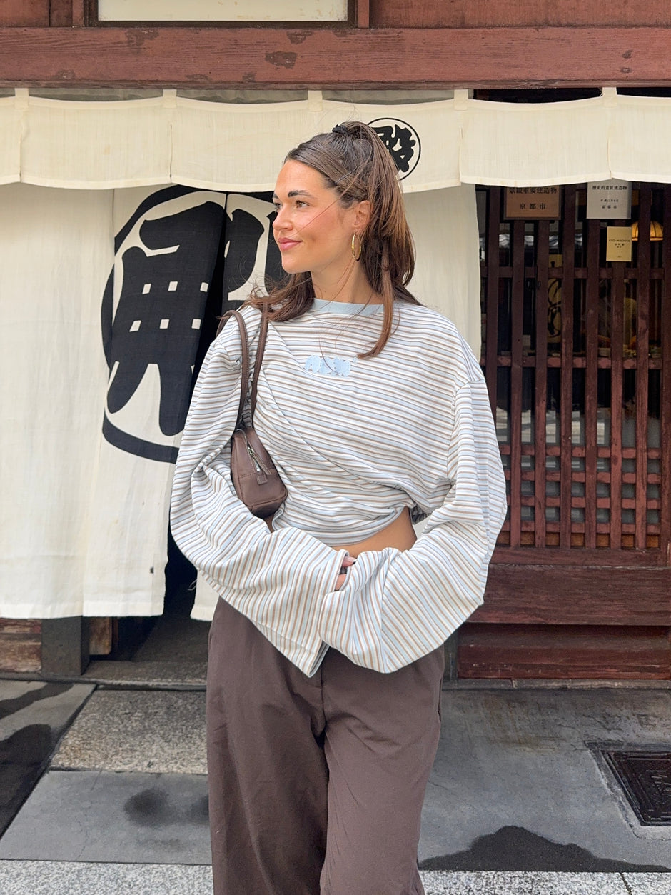 oversized longsleeve cream blue stripes