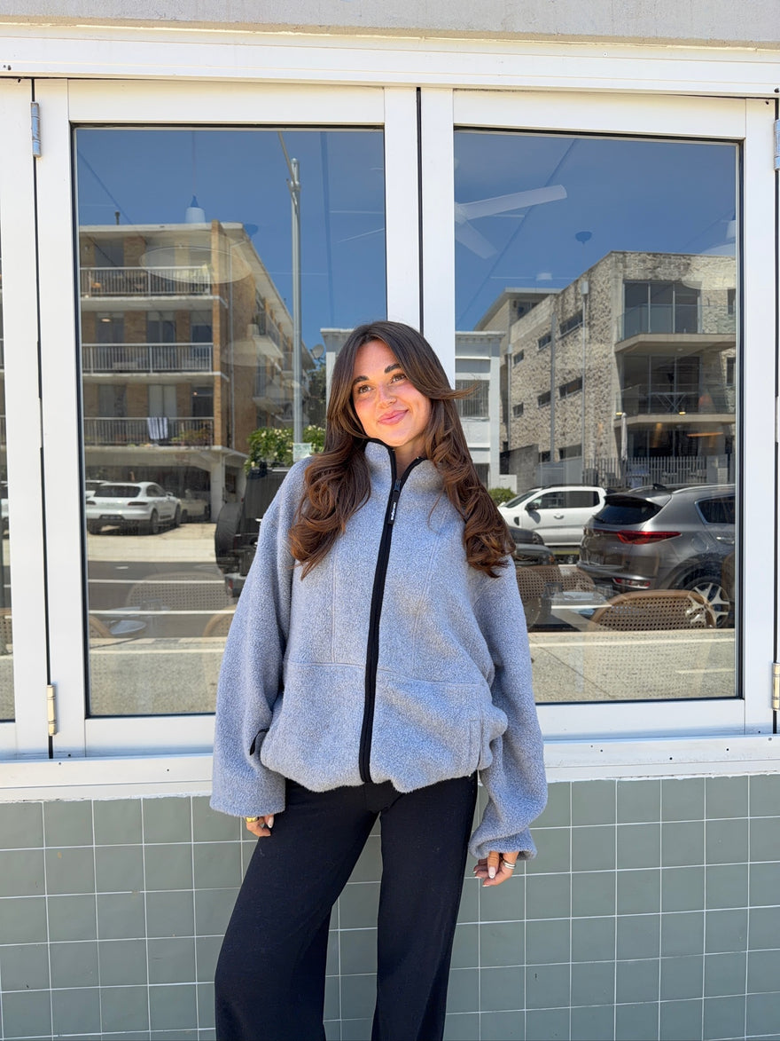 Sweatshirts & Fleece