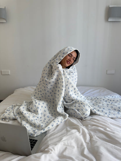 olivia bed cover berries