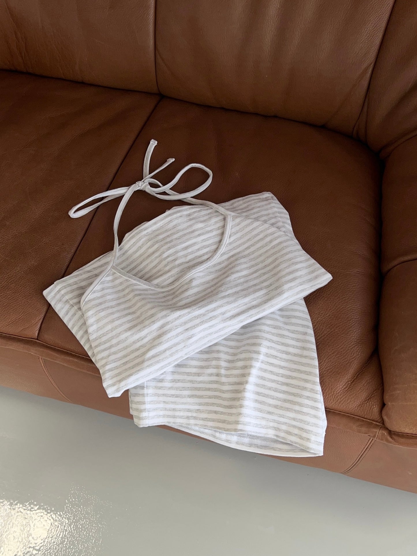 neckholder top grey melange stripes