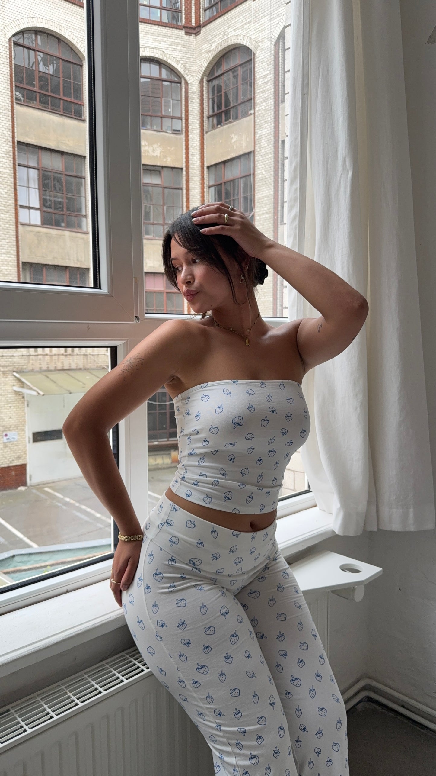 tube top - berries
