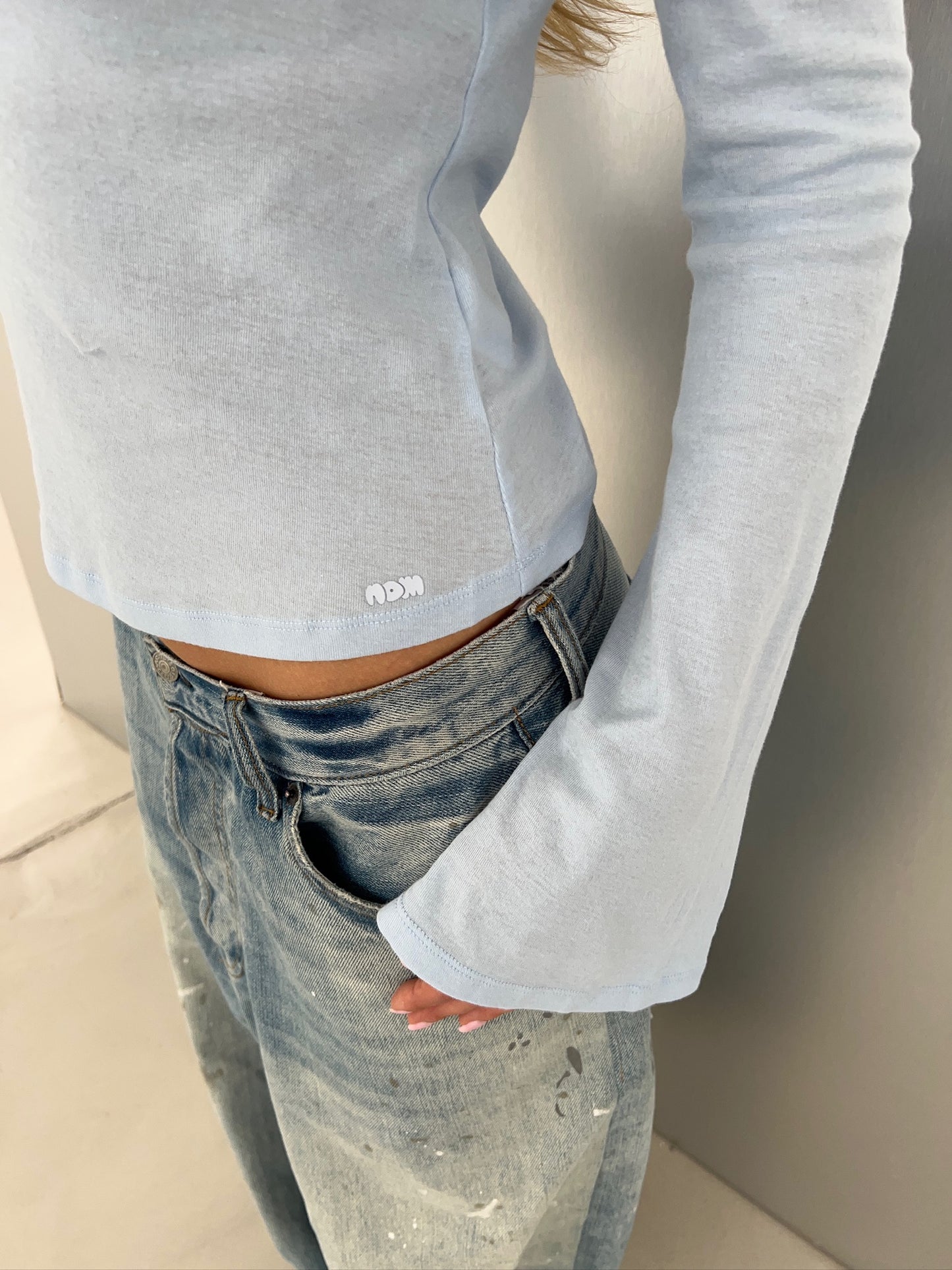 backless flared longsleeve ice blue