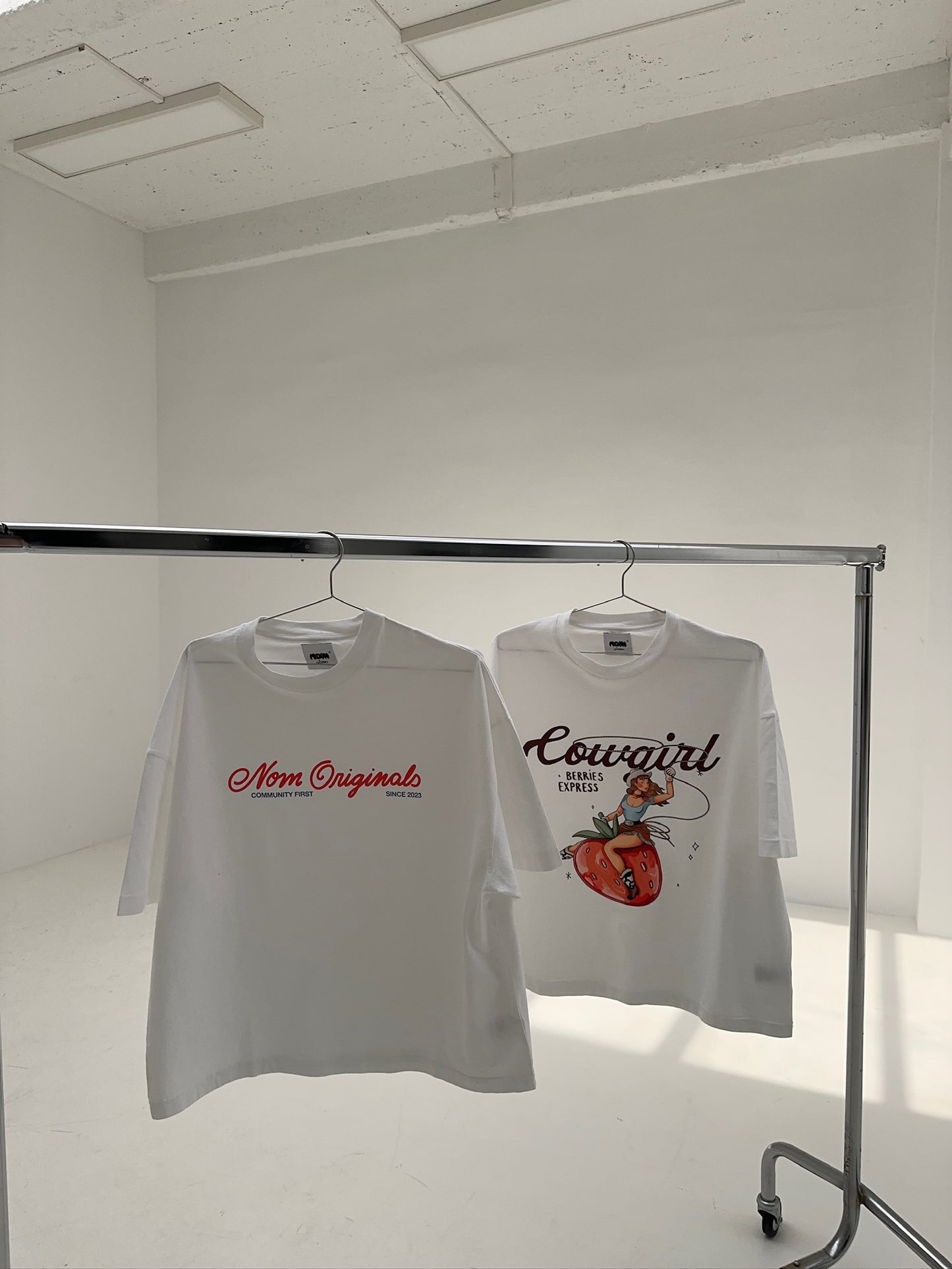 icons boxy tee white